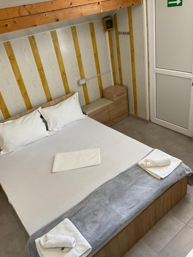 Ferienwohnung Complex Pria Două Mai Exterior foto